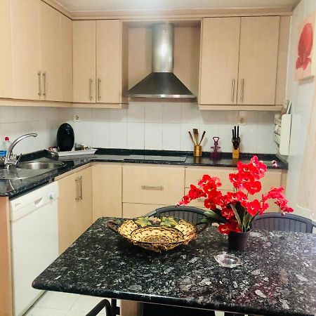 Gran Casa Con Terraza A 3 Min Playa Con Wifi - Rodeada De Servicios Roquetas de Mar Zewnętrze zdjęcie