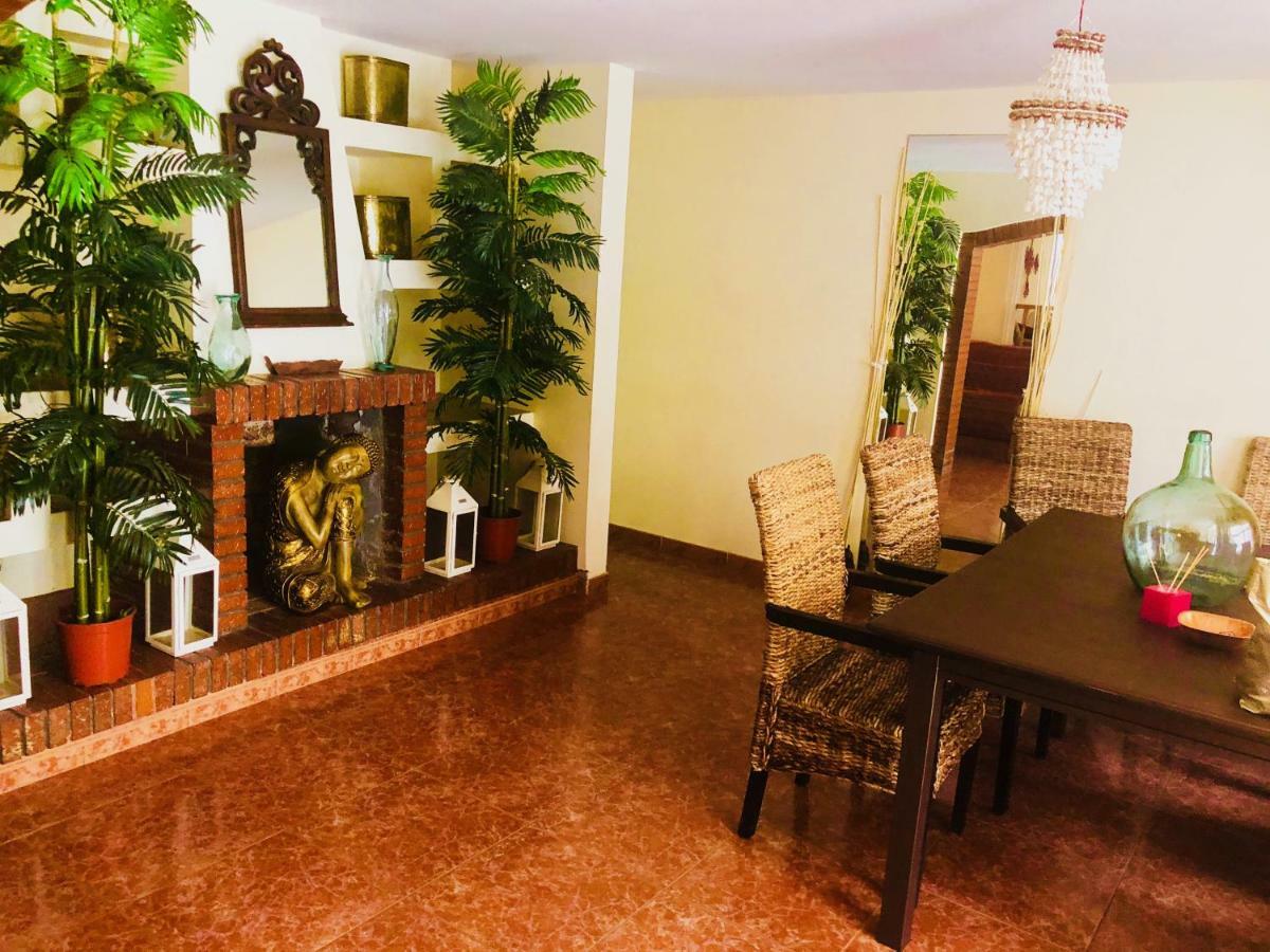 Gran Casa Con Terraza A 3 Min Playa Con Wifi - Rodeada De Servicios Roquetas de Mar Zewnętrze zdjęcie