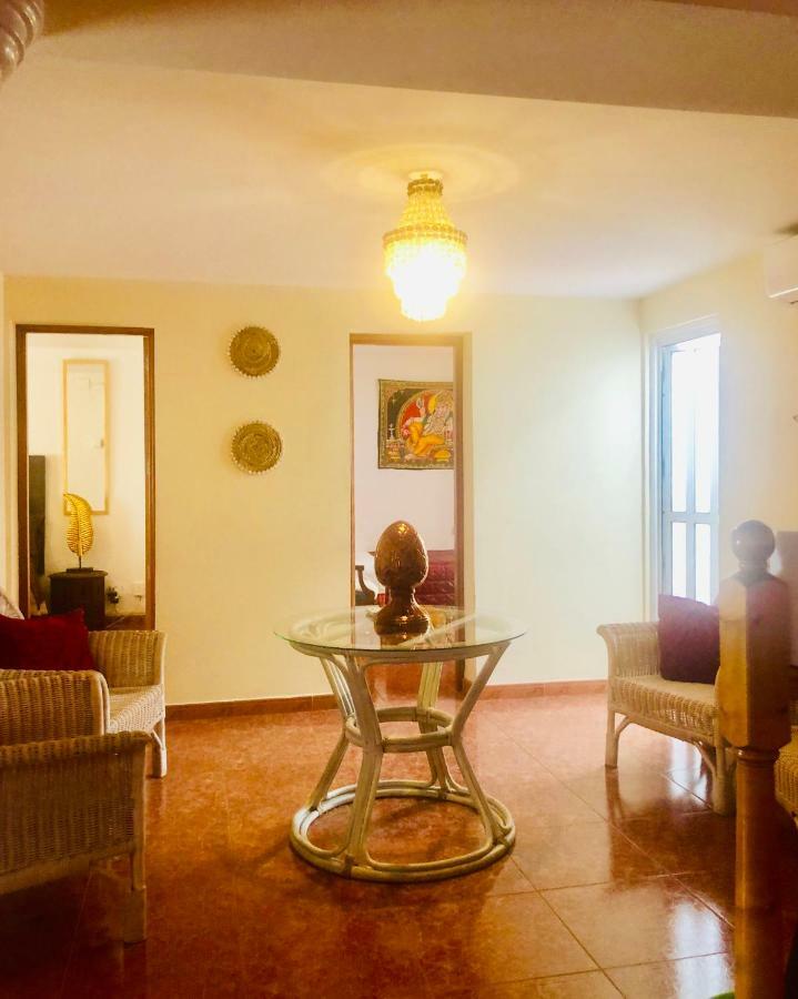 Gran Casa Con Terraza A 3 Min Playa Con Wifi - Rodeada De Servicios Roquetas de Mar Zewnętrze zdjęcie